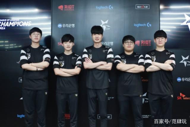 球迷追捧的 球迷追捧的