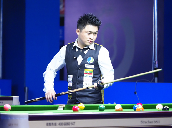 效仿她的专 效仿她的专